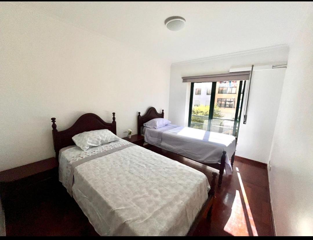 Apartament Quarto Boa Localizacao Com Cozinha E Casa De Banho Caparica Zewnętrze zdjęcie