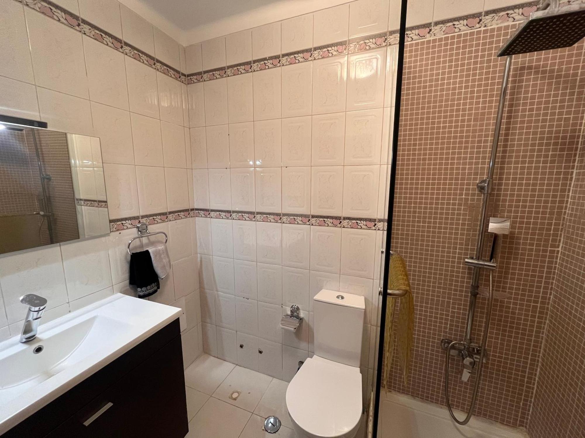 Apartament Quarto Boa Localizacao Com Cozinha E Casa De Banho Caparica Zewnętrze zdjęcie